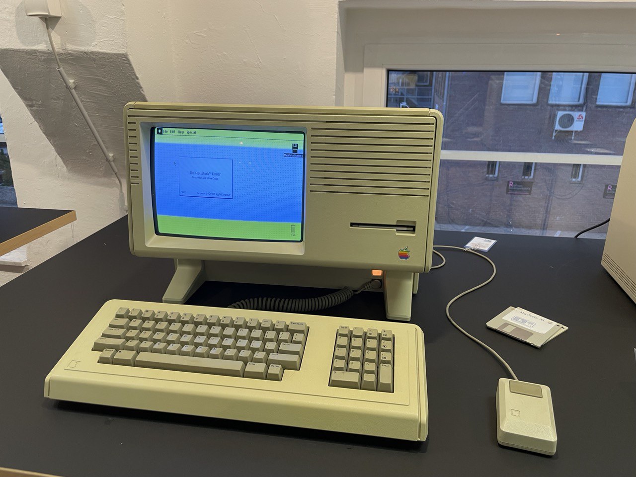 Apple Lisa 2/Macintosh XL