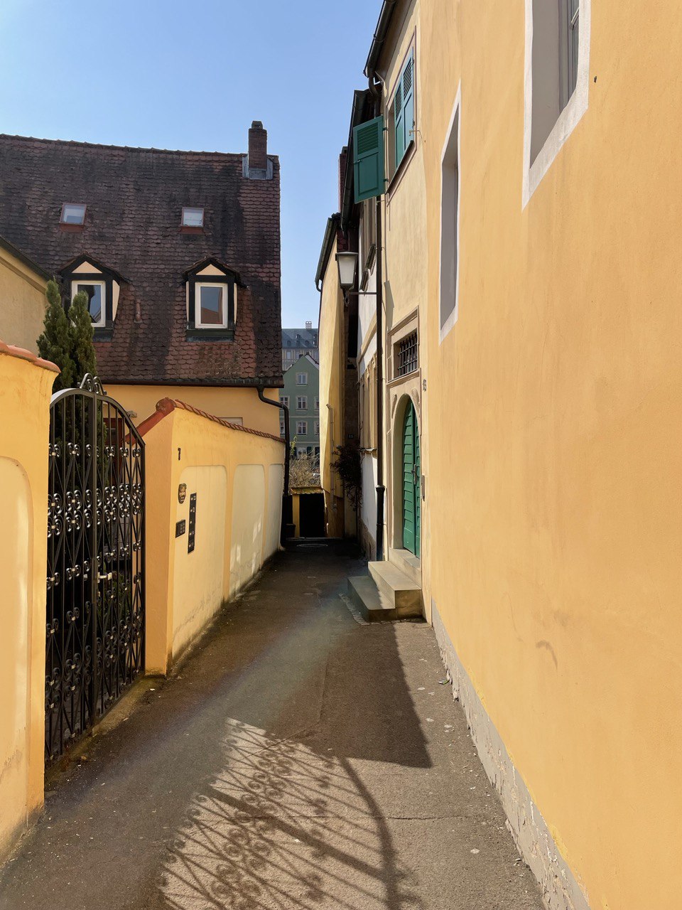 A tiny alleyway in the UNESCO world heritage area